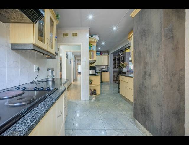 4 BEDROOM HOUSE FOR SALE IN WESTVILLE